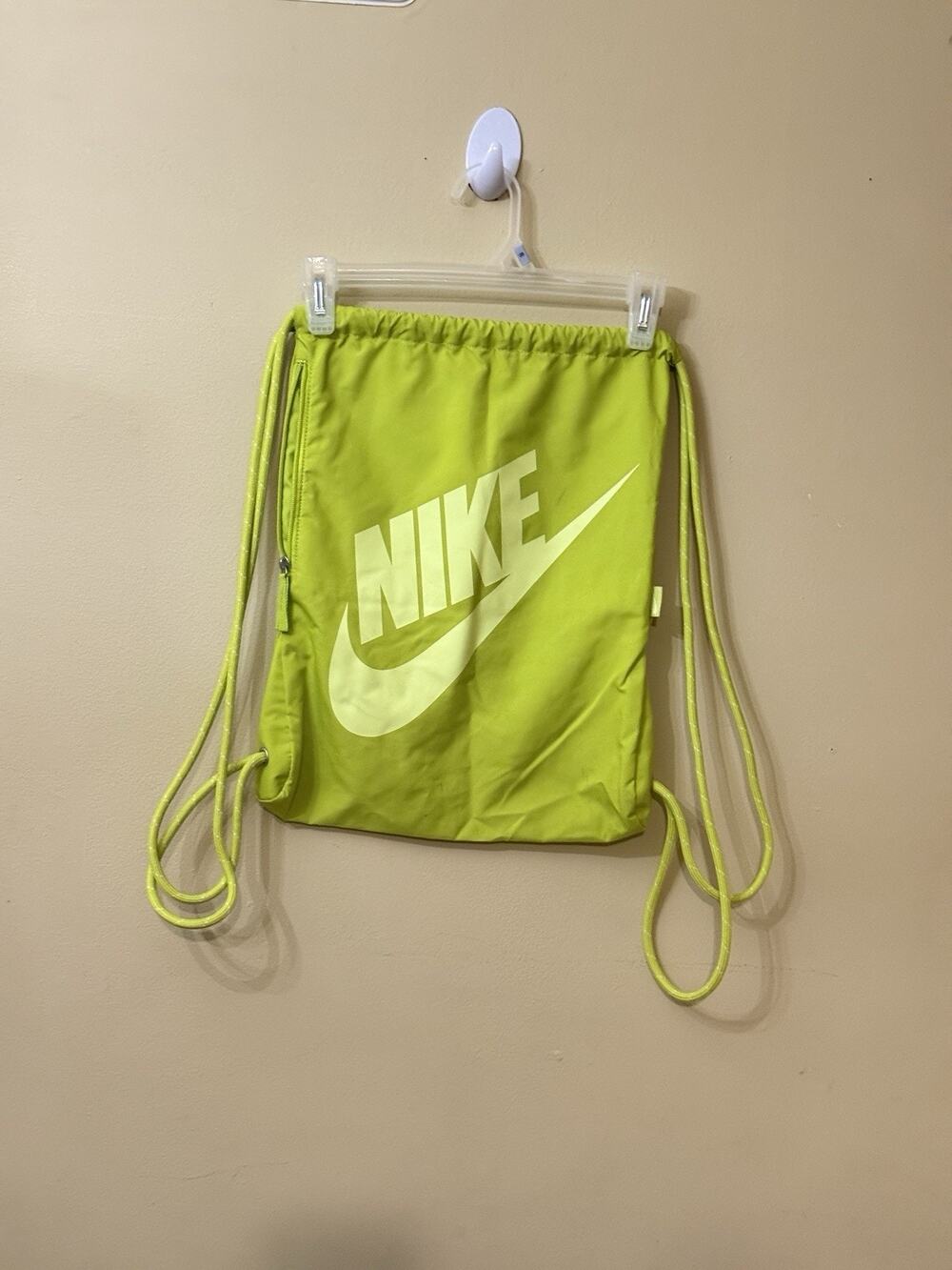 Nike Volt Neon Lime Green Drawstring Gym Sackpack Cinch Bag Zip Pocket White